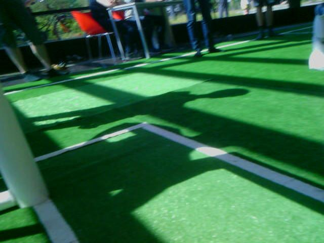 Robot soccer image with ball and robots